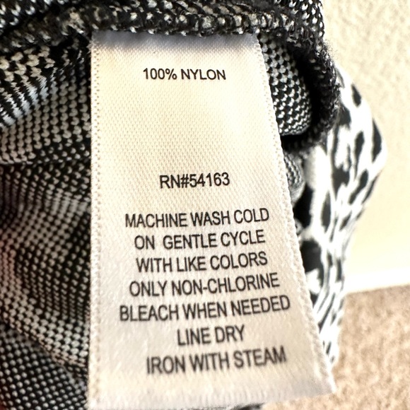 Marc NY Andrew Marc Animal Print Elastic Knit Skirt - Picture 12 of 12